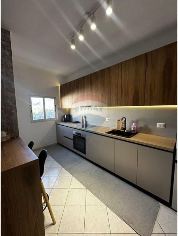 🏡 Appartamento 2+1 in Affitto – Via Hasan Kushta, Vlora