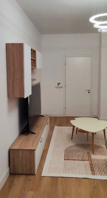 APARTAMENT ME QERA 1+1 RRUGA E KAVAJES 100.000 LEKE