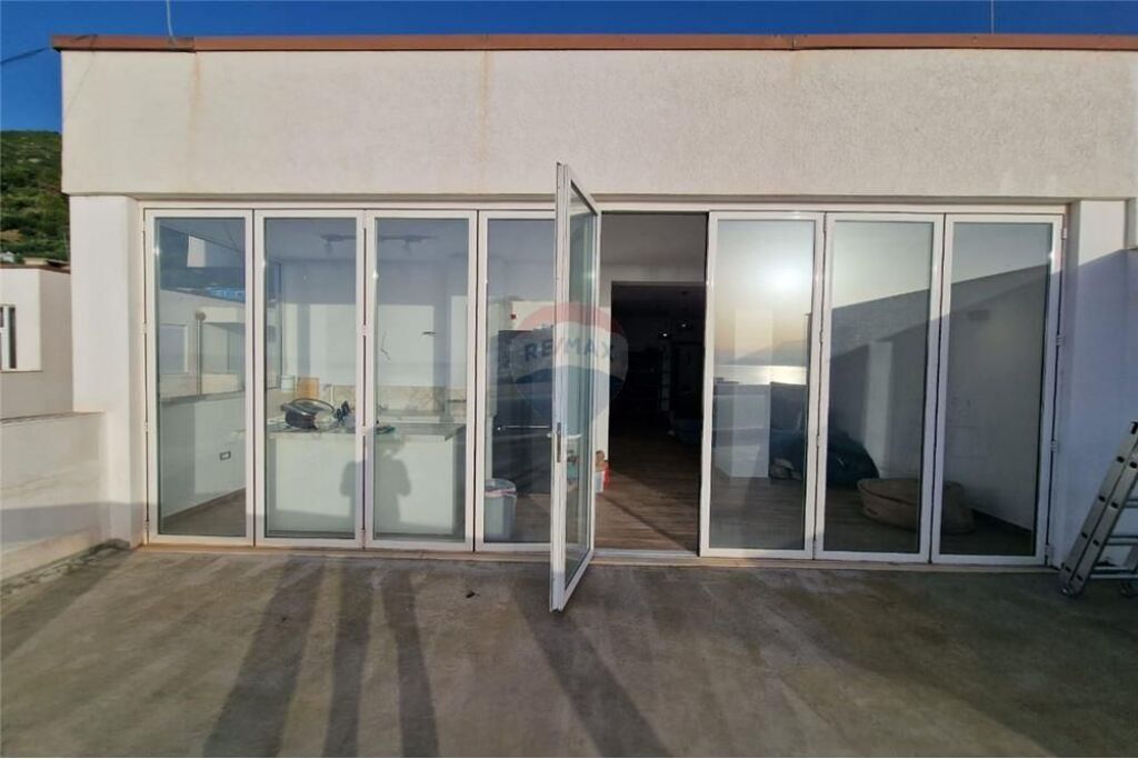 🏖️ Attico – In Vendita | Lungo Mare, Vlorë