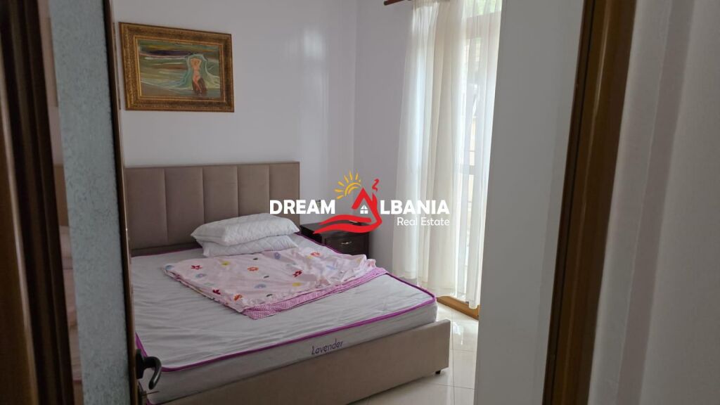 Jepet me qera kati i pare i nje vile ne zonen e Xhamllikut ( ID  4251435 )