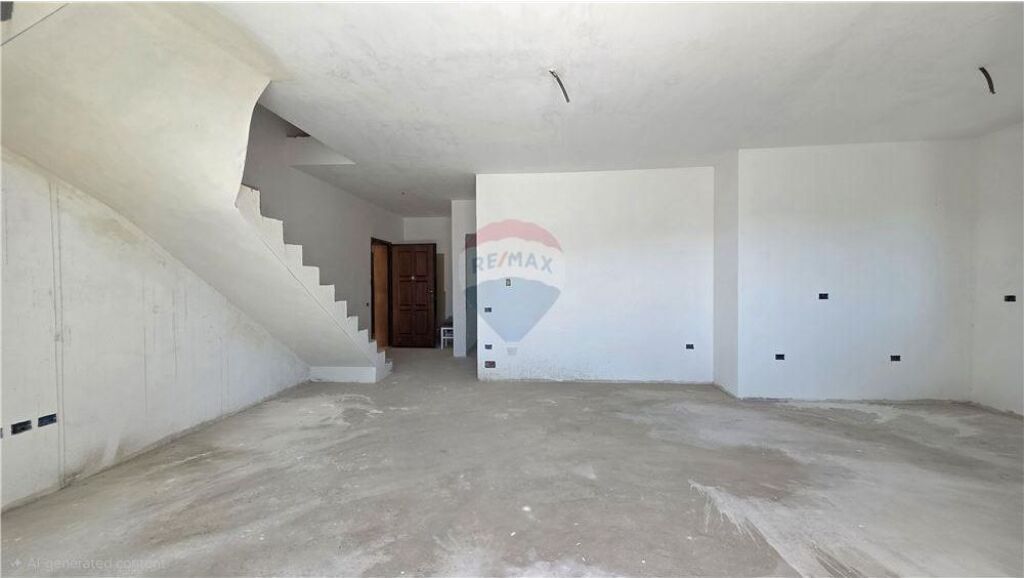 🏡 DUPLEX IN VENDITA – vicino alla Chiesa Ortodossa, Vlora