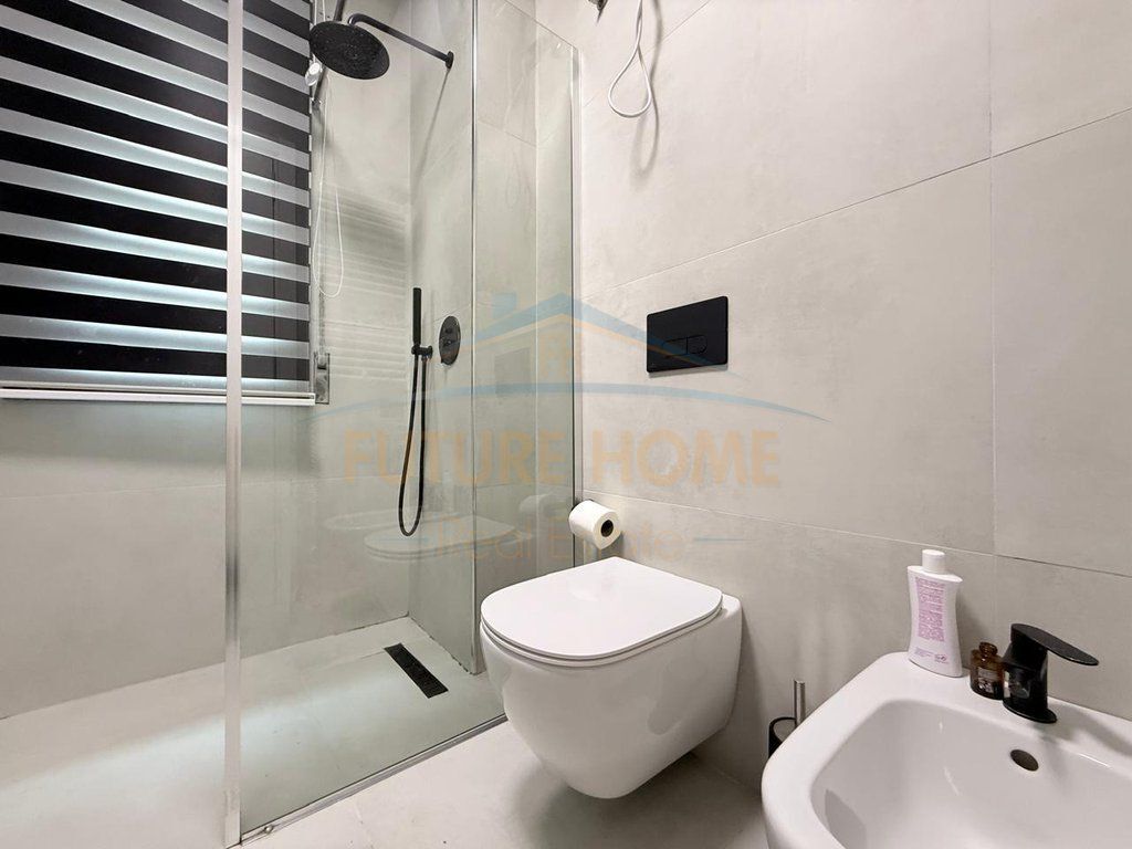 Shitet, Apartament 2+1+2, Kopshti Botanik, Tiranë