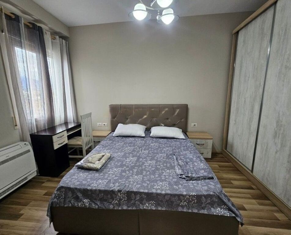 Apartment 1+1 for rent near Partizani High School, Red School