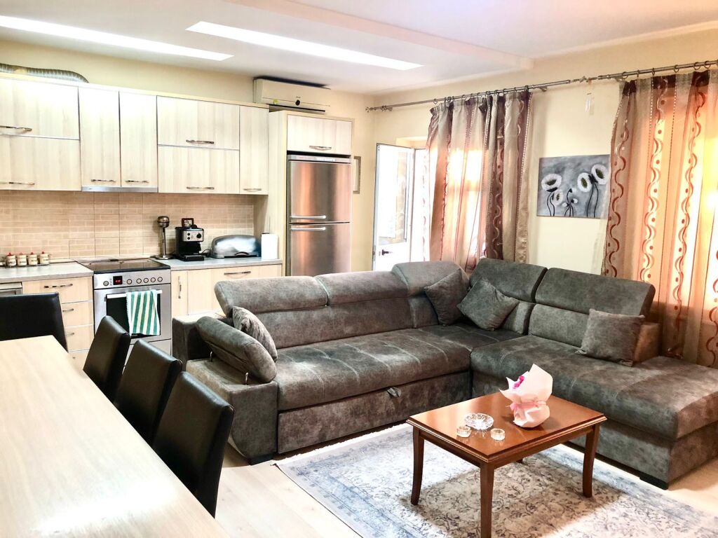 QIRA APARTAMENT 2+1 - RR. IRFAN TOMINI