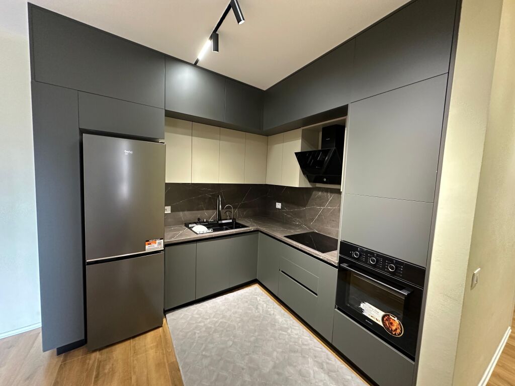 Jepet me qira apartament 1+1 tek Galeria Roma , rruga Kavajes