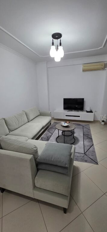 Apartament 2+1+Parking per qira ne Selite.