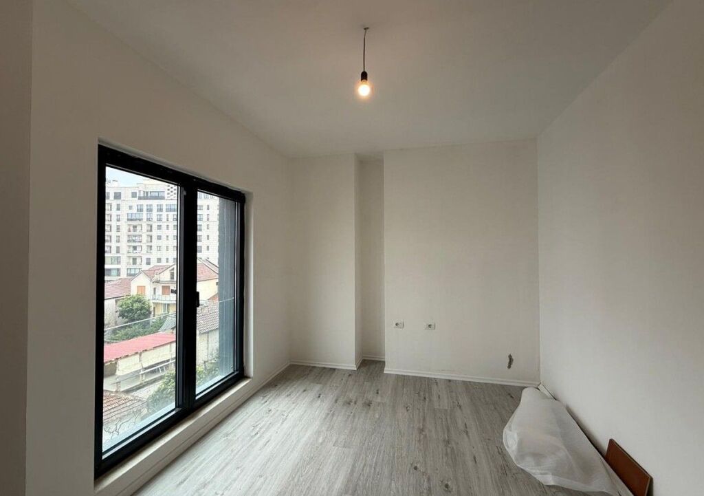 📌APARTAMENT ME QIRA PËR ZYRA – QENDËR, Tiranë