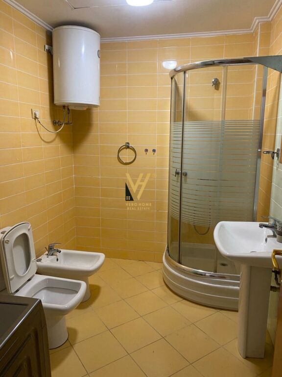 JEPET APARTAMENT 1+1+BLK ME QIRA TE LIQENI I THATE 50.000 LEKE