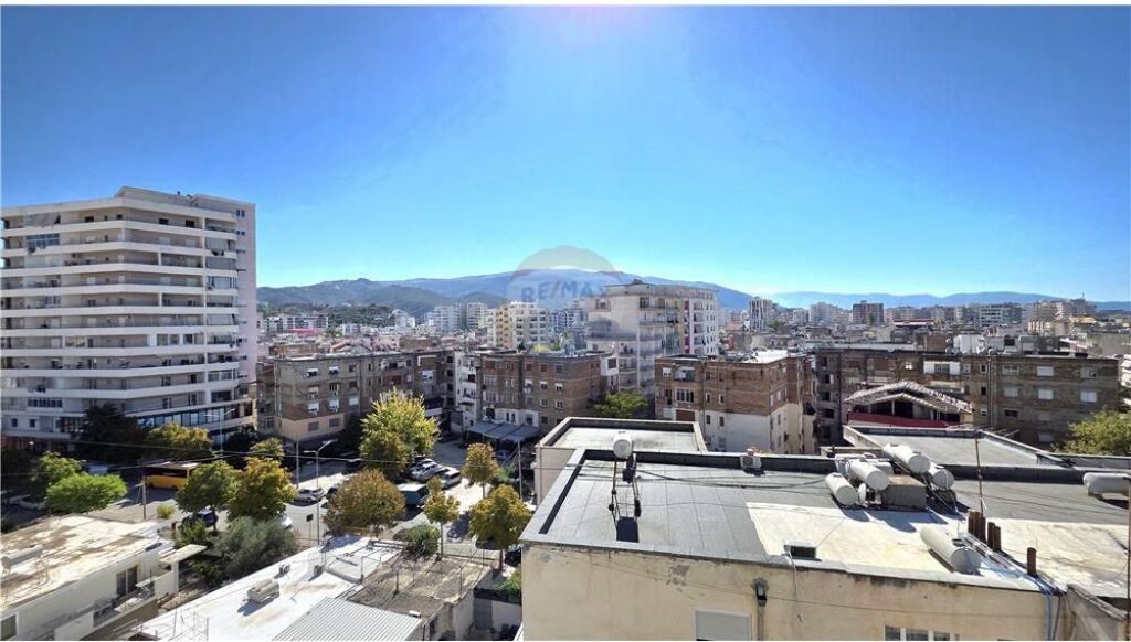 🏡 DUPLEX IN VENDITA – vicino alla Chiesa Ortodossa, Vlora