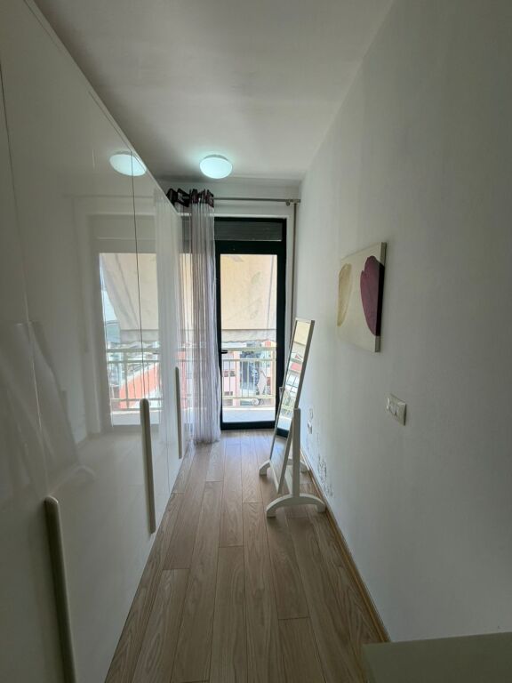 In affitto 2+1+2+ parcheggio LAGO ASCIUTTO VIA PETI 700€