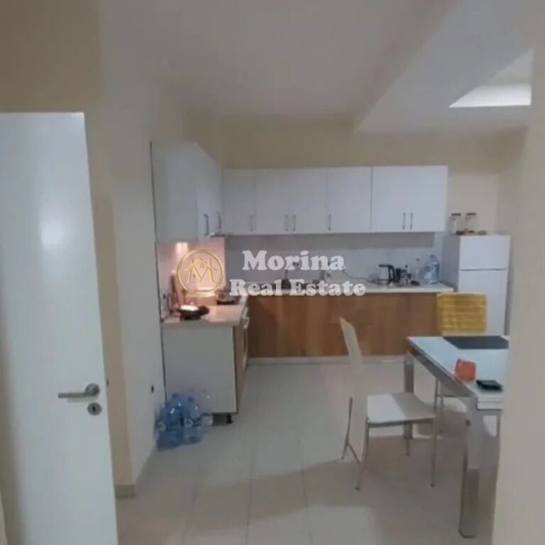 Qera | Apartament 2 + 1 | Materniteti i Ri | 550 €/muaj