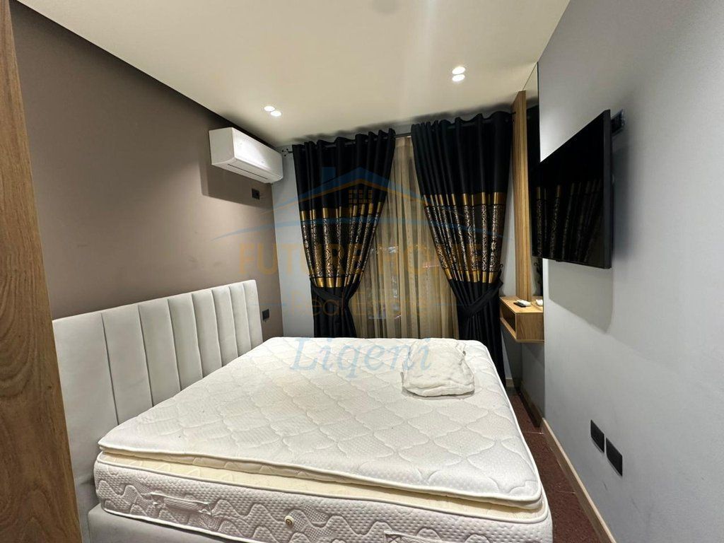 Qera, Apartament 1+1, Shallvaret, Tiranë 625 €