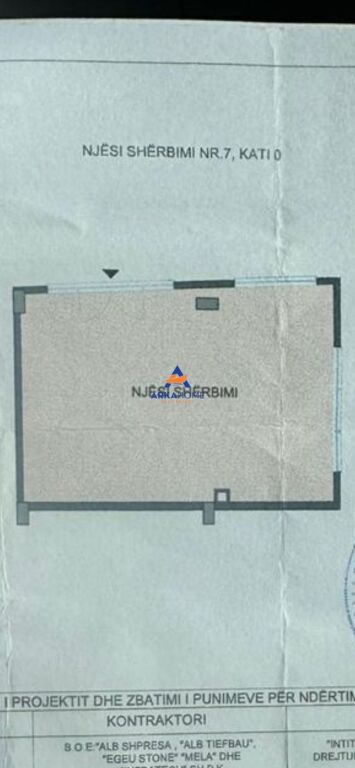 BUSINESS PREMISES FOR SALE 82.89M2 "AT 5 MAY" 190,647 EURO