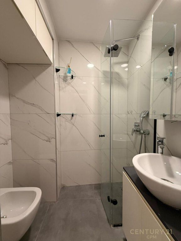 APARTAMENT 2+1+2 ME QERA TEK SHESHI WILLSON