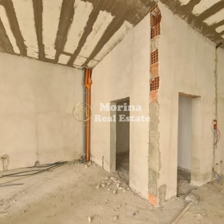 Vendita | Locale Commerciale | Lago Secco | 270000 €