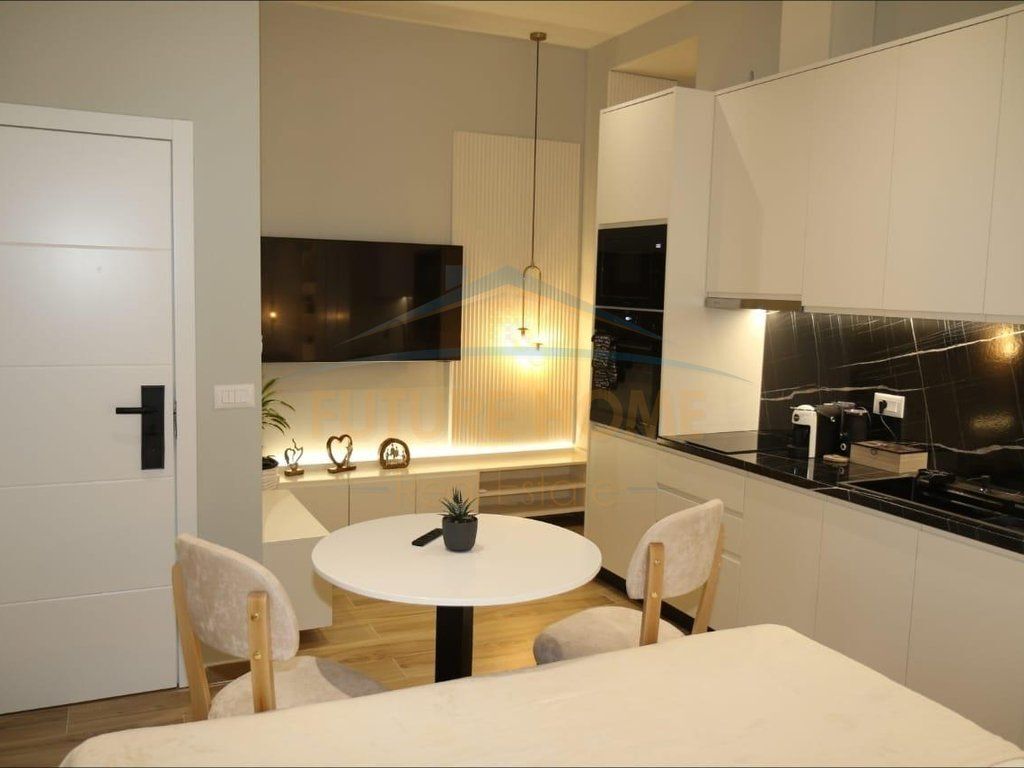 Shiten, 2 Studio , Rruga Muhamet Gjollesha