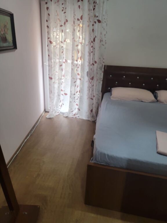 JEPET ME QIRA APARTAMENT 2+1 TEK MBIKALIMI I KOMUNES