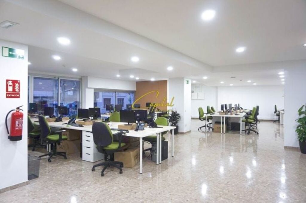 AMBIENT BIZNESI ME QIRA 330 M2 KODRA E DIELLIT 3000 EURO