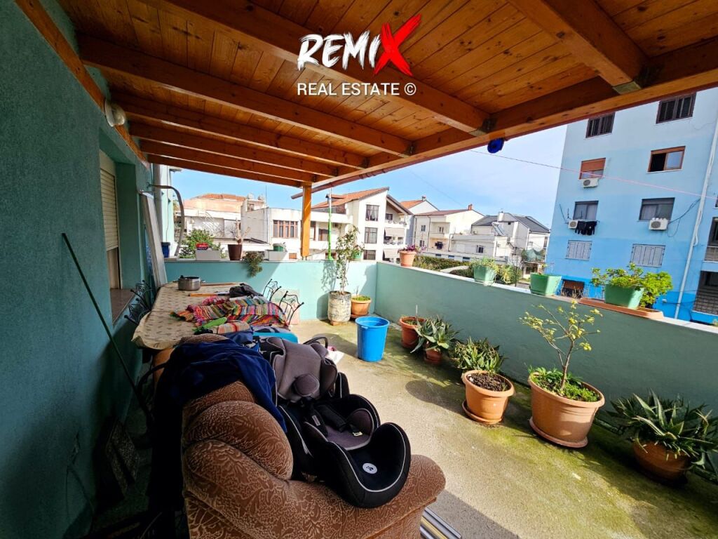 JEPET ME QERA APARTAMENT 1+1 TEK STADIUMI,  VALA PARK