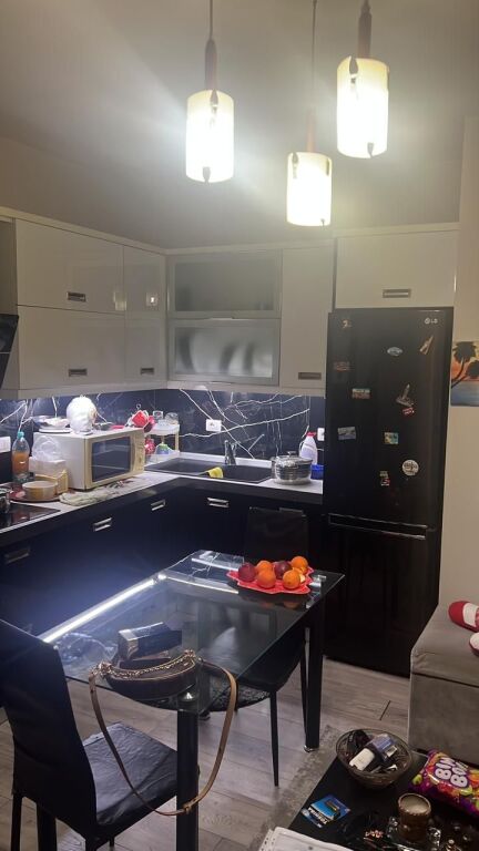 APARTAMENT ME QERA 1+1 CASA ITALIA 55.000 LEKE