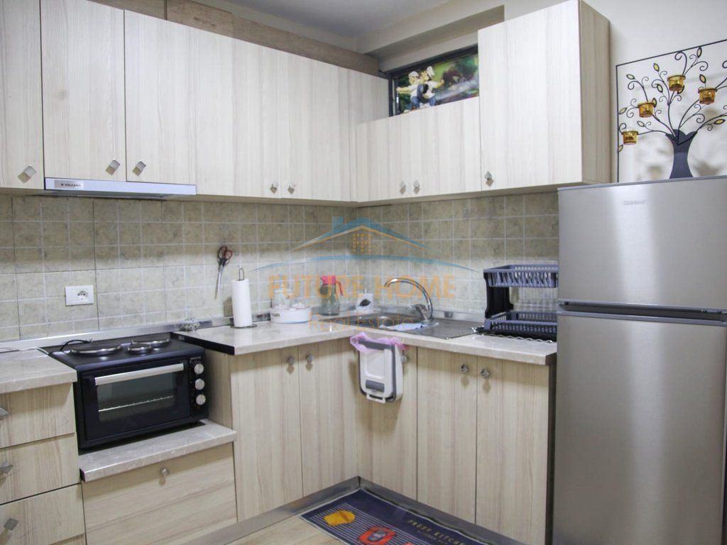 Qera , Apartament 2+1, Rruga Kongresi i Manastirit , Tirane.