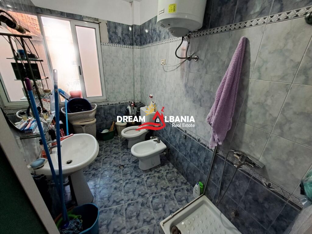 Apartament 1+1 me qera ne rrugen e Dibres prane Medresese ne Tirane (ID 4219394)
