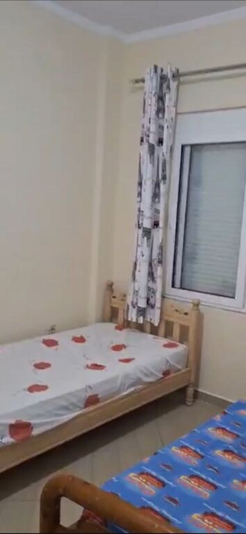 Shitet shtepi private 1 kateshe 2+1