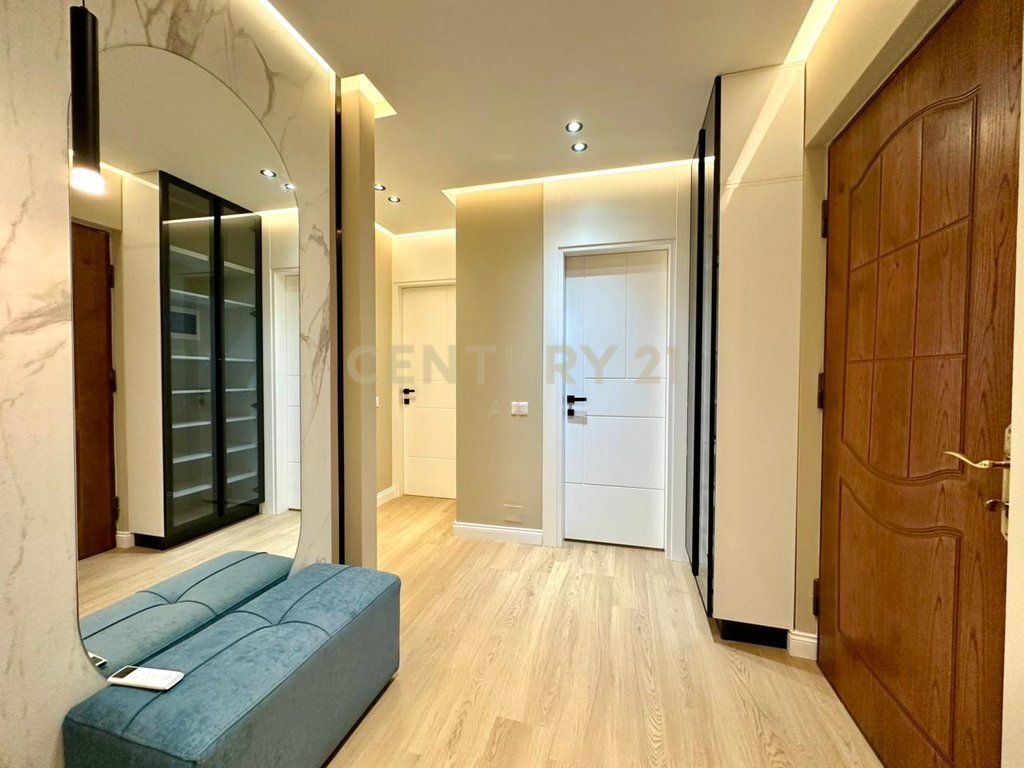 PREMIUM APARTMENT 2+1+2 with 2 PARKING SPACES