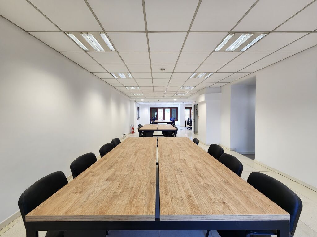 Supreme Office - Amb ideal per Zyre 📍 prb. Delijorgjit - Rr. e Kavajes -- 850m2 | k3, Pllt i Ri