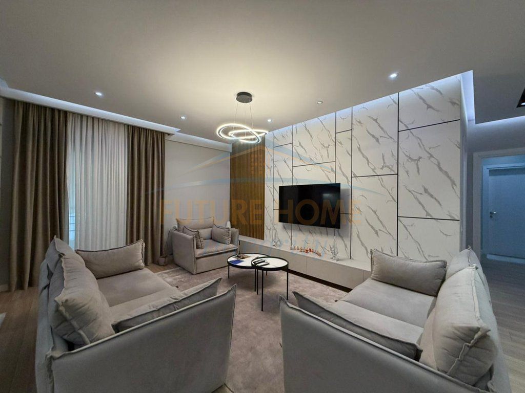 SHES APARTAMENT 3+1+2 TEK LIQENI I THATE AL64479