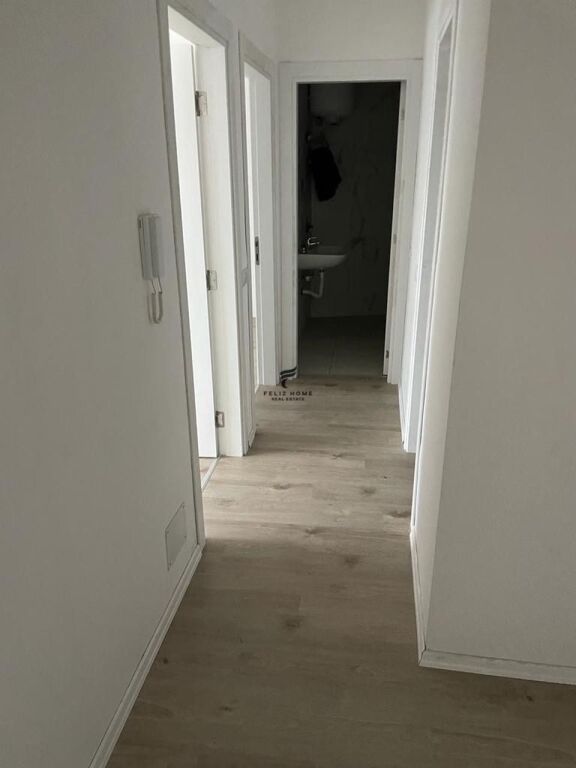 OFFICE FOR RENT 85 M2 PARIS COMMUNE 700 EURO