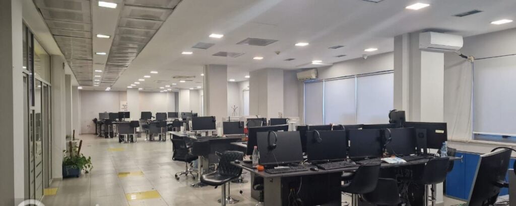 OFFICE FOR RENT 916 M2 KAVAJES ROAD 18,000 EURO