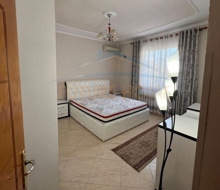 Qera, Apartament 1+1, Rruga e Dibrës, Tiranë.