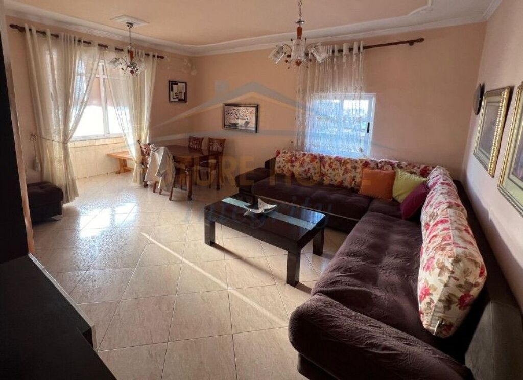 Qera, Apartament 1+1, Rruga e Dibrës, Tiranë.