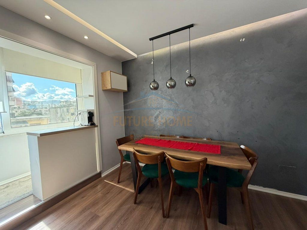 Qira, Apartament 2+1, Sheshi Willson, Tiranë.