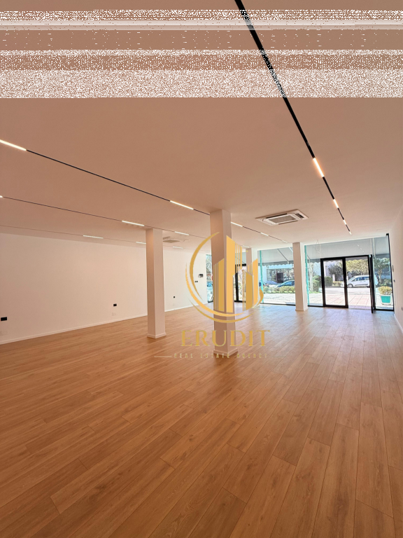 JEPET ME QIRA  Njësi Biznesi në Vlorë | 100 m²