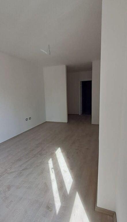 Appartamento 2+1 in vendita a Rezidenca Turdiu, Fusha e Aviacionit!