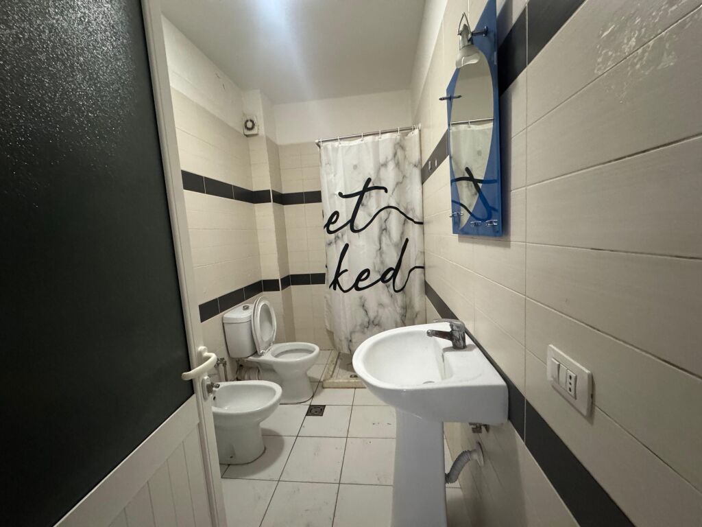 Affittasi 1+1 Via Artan Lenja vicino al complesso Kontakt 21