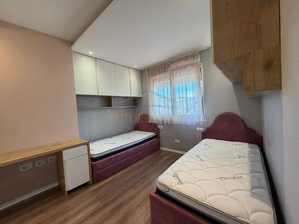 Qira, Apartament 2+1, Sheshi Willson, Tiranë.