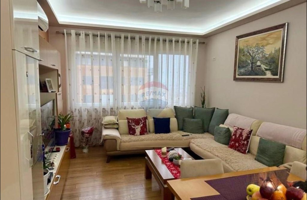 Apartament per shitje 2+1+2 tek Astiri