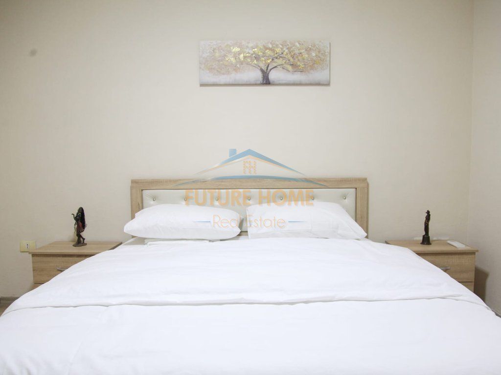 Qera , Apartament 2+1, Rruga Kongresi i Manastirit , Tirane.