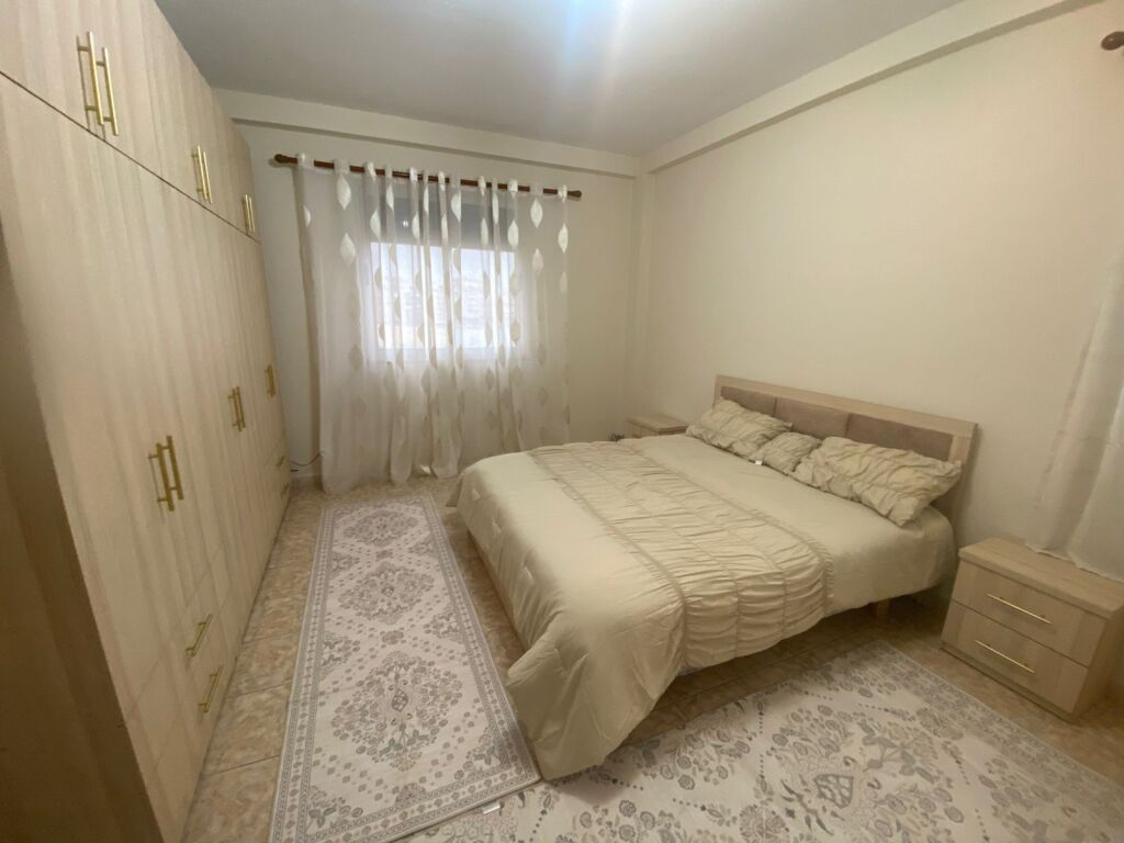 Jepet Apartament me qera