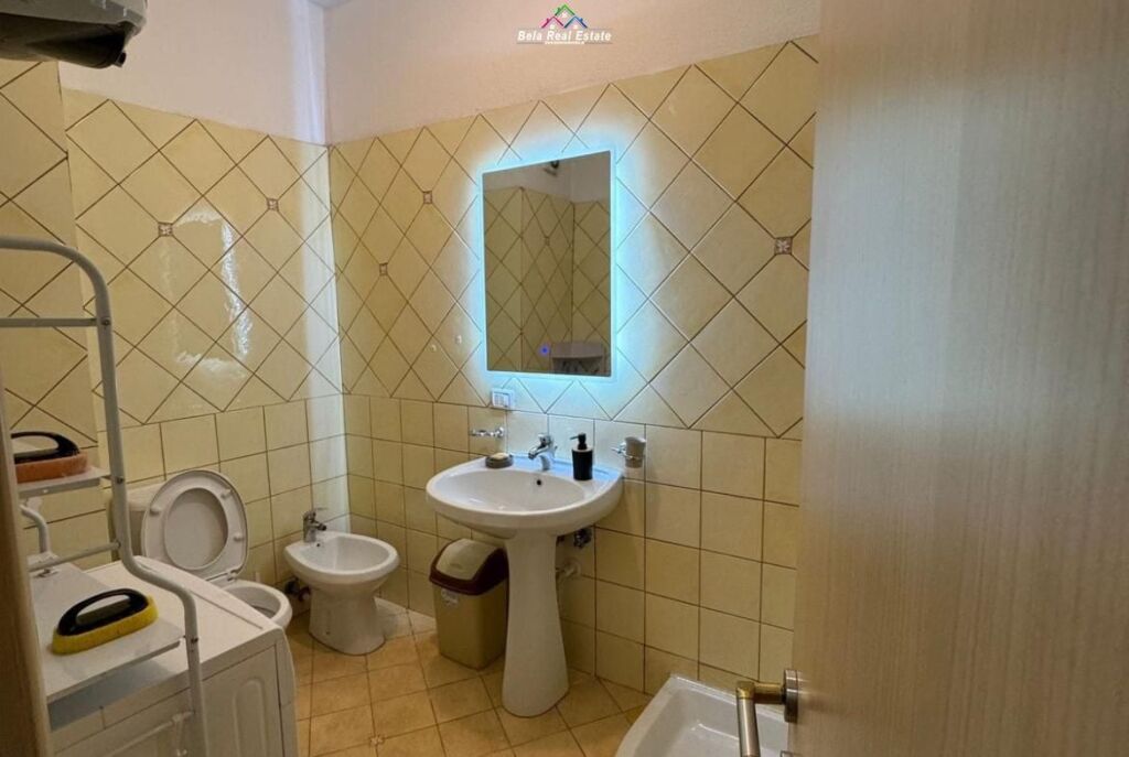 Appartamento in affitto 1+1 presso l'ex Mercato Elettrico (ID B2101514) Tirana