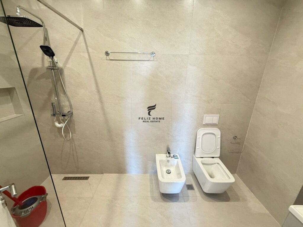 OFFICE FOR RENT 110 M2 PARIS COMMUNE 900 EURO