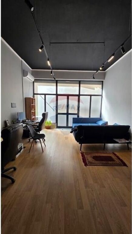 Dyqan me qira, Kodra e Diellit !