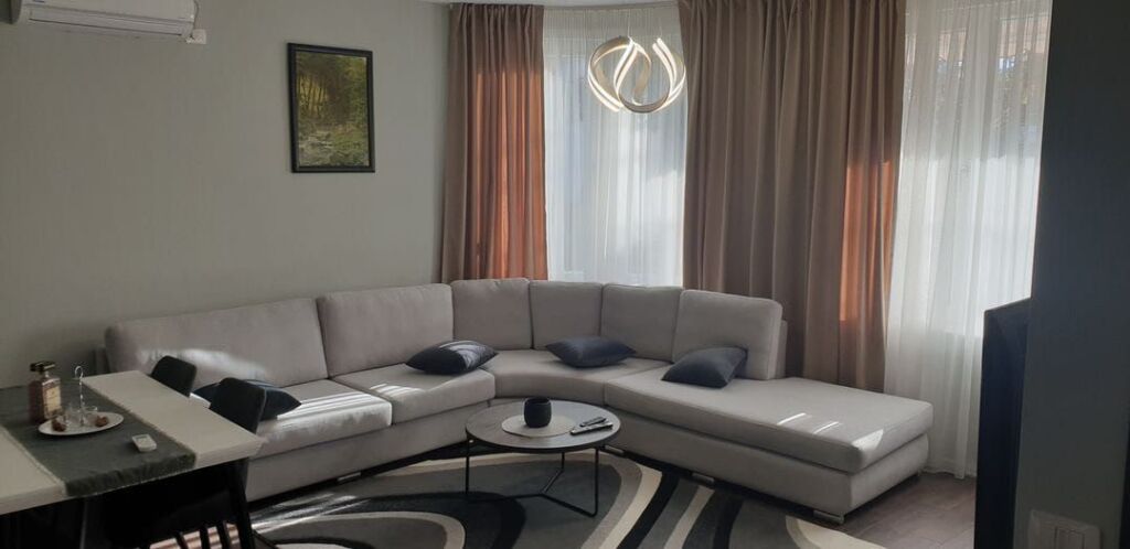 Casa in Affitto Piano Villa