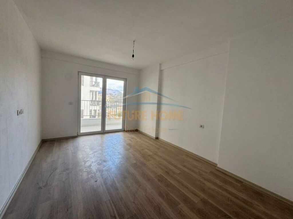 Qera,Apartament 1+1, Kombinat,Tiranë