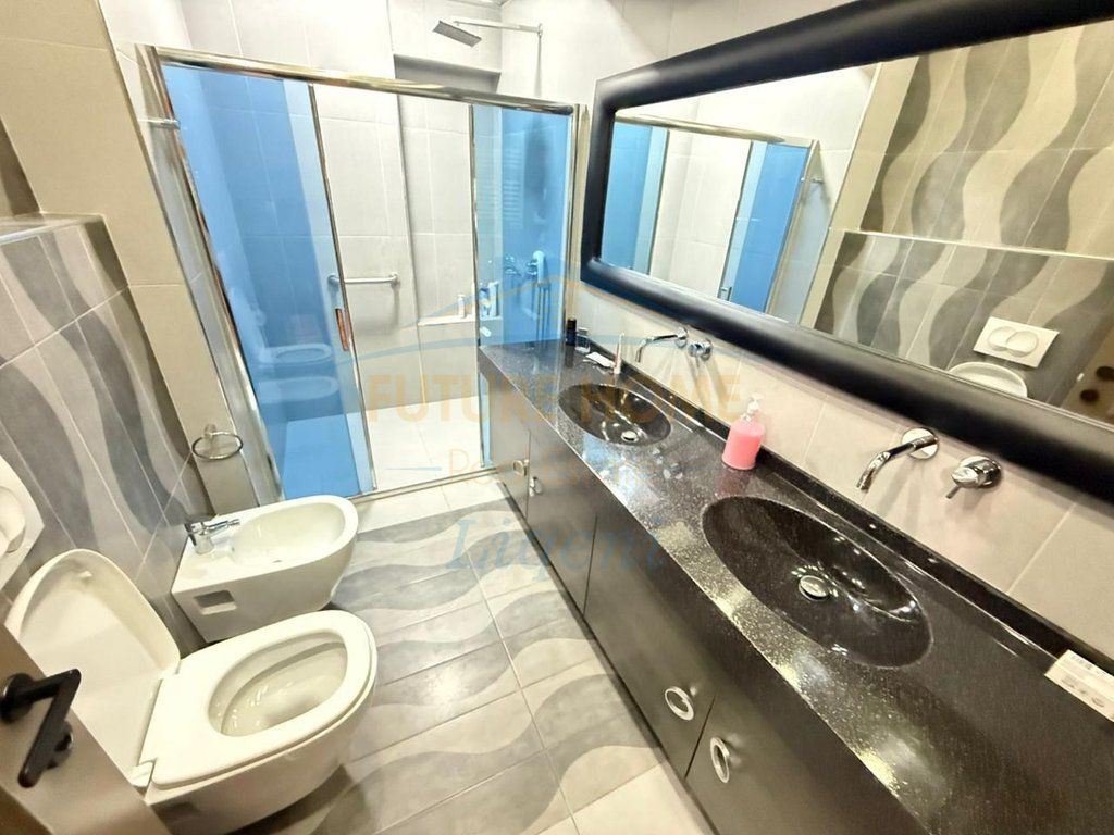 Qera, Apartament 3+1+2, Myslym Shyri, Tiranë