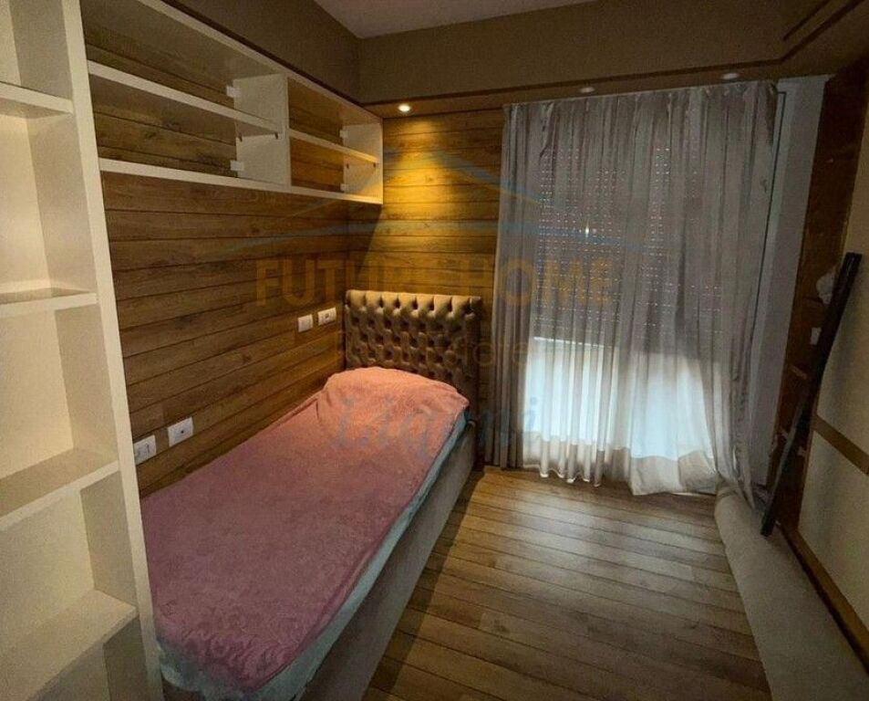 Qera, Apartament 3+1+2, Myslym Shyri, Tiranë.!!