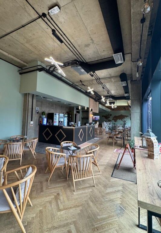 Vendesi attività bar caffè 📍 vicino all'aeroporto